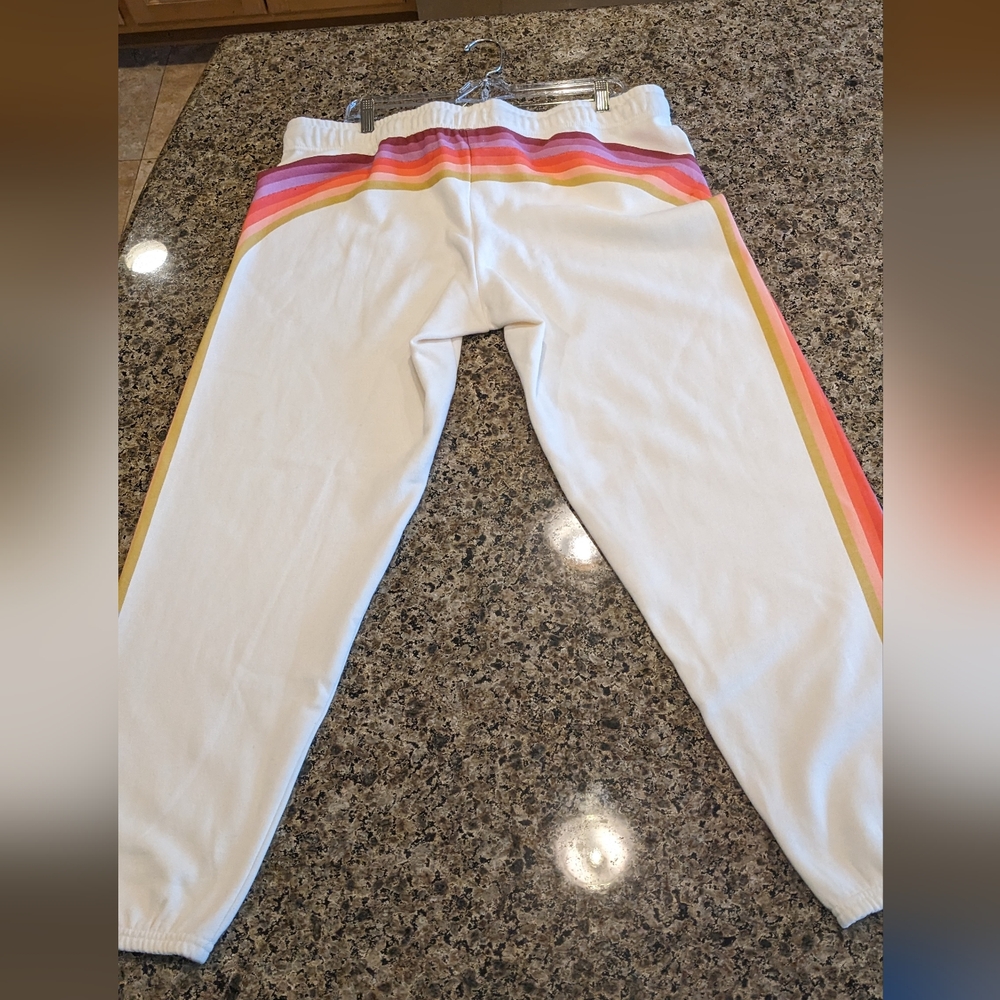 Marine Layer Cloud 9 Fleece Jogger Sweats Antique White Retro Rainbow Stripe XL - Picture 2 of 5